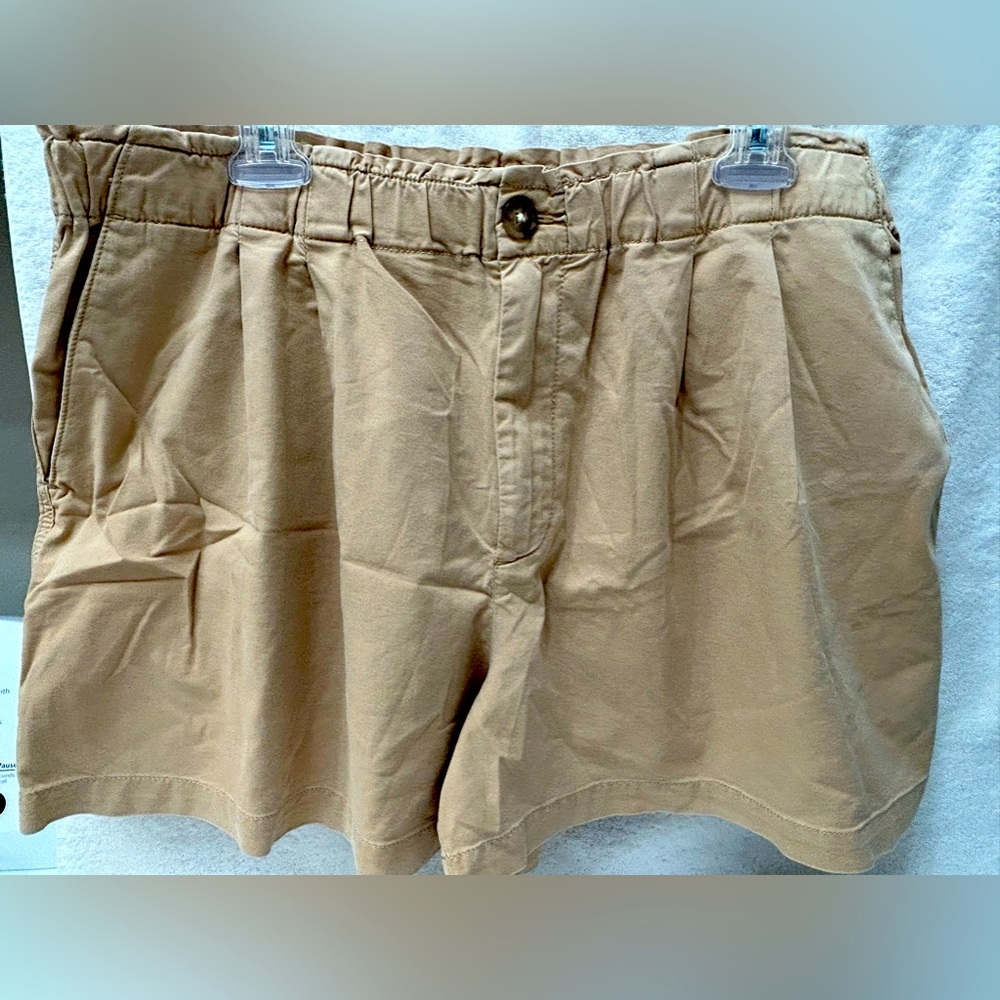 Loft khaki shorts NWT!